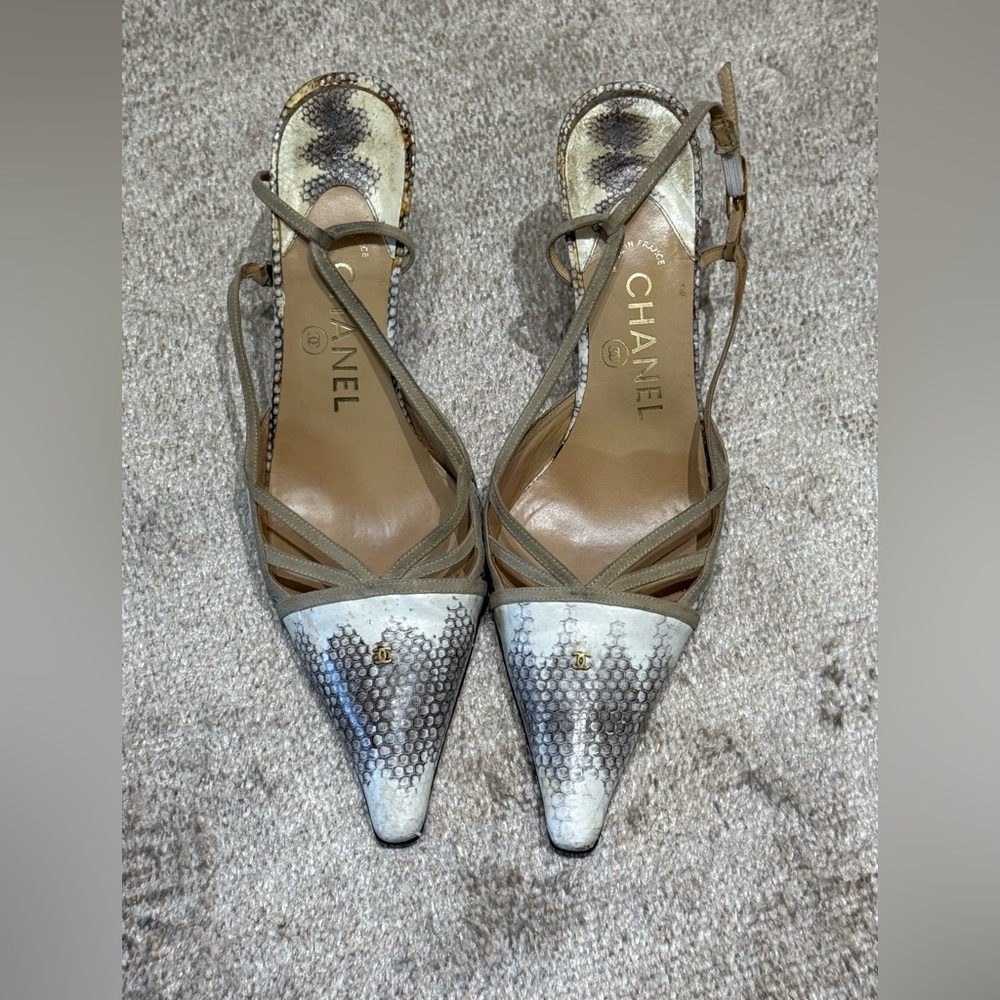 CHANEL Women's Snakeskin Slingback Heels - Cream and Gray